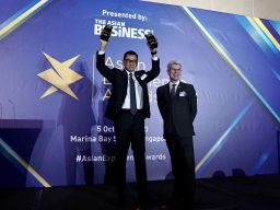 Keberhasilan Transformasi dan Inovasi Digital Pelayanan Pelanggan PLN Meraih 2 Penghargaan Internasi