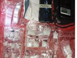 Ditresnarkoba Polda Jatim Amankan 1 Terduga Pengedar dan 5 Terduga Pemakai Narkoba dari Sampang
