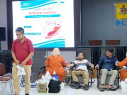 Jadilah Pahlawan Kebaikan: PT PLN (Persero) UIP JBTB Gelar Donor Darah Tahunan di Kompleks Ketintang