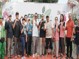 Srikandi PT PLN (Persero) UIP JBTB Turut Sukseskan Program Bersih - Bersih Sungai Tukad Mati Patasar