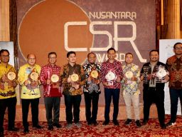 Program TJSL Terbukti Berdampak Positif, Dirut PLN Dinobatkan Jadi Pemimpin Transformasi Bisnis