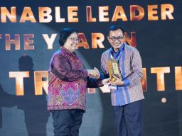 Lestari Award 2024: Dirut PLN Sabet _Sustainable Leader of The Year in Energy Transition_