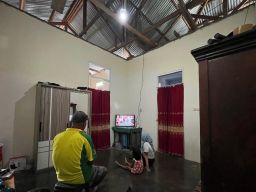 Sambut Ramadan, PLN Berhasil Nyalakan Listrik 24 Jam untuk Lima Pulau di Maluku