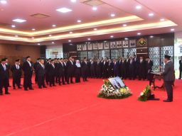 Momen Hari Buruh, 8 Insan PLN Terima Tanda Kehormatan dari Presiden RI