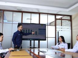 Momentum Hari Buruh, PLN Perkuat Talenta dan Budaya Kerja untuk Dukung Transformasi Energi