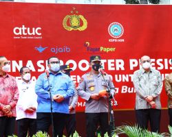 Tinjau Vaksinasi Booster, Kapolri: Buruh Harus Dalam Kondisi Optimal dan Sehat Hadapi Omicron