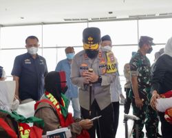 Forkopimda Jatim Lepas Keberangkatan 220 Jamaah Umroh dari Juanda ke Tanah Suci