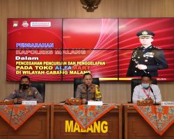 Tekan Angka Kriminalitas, Kapolres Malang Berikan Pembekalan kepada Karyawan Alfamart