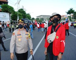 Kapolrestabes Surabaya turun Langsung Menemui Mahasiswa Bersama Ketua DPRD Jawa Timur