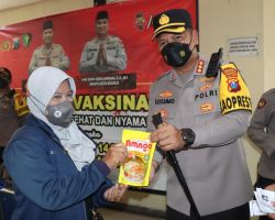 Layani Vaksin Pemudik, Polresta Sidoarjo Buka Gerai Vaksinasi di Terminal Purabaya