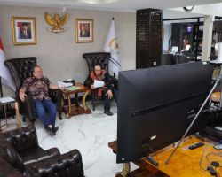Teleconference dengan Wakil Ketua Duma Rusia, Ketua DPD RI Minta Perang Dihentikan