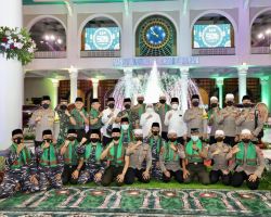 Forkopimda Jatim Ikuti Parade Bedug di Masjid Nasional Al-Akbar Surabaya