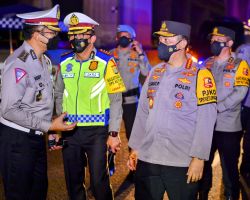 Kapolri Tinjau Langsung Tol Cikampek, Pastikan One Way-Contraflow Berjalan Lancar