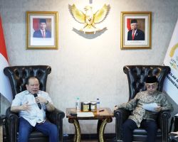 Di Executive Brief DPD RI, Ekonom Ichsanuddin Noorsy Paparkan Lima Cara Capai Ekonomi Kesejahteraan