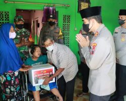 Tak Henti Berbagi,Kapolresta Mojokerto Laksanakan Program Jubah Bantu Warga Kurang Mampu