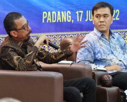 FGD di Universitas Andalas, Ketua DPD RI: Mayoritas Pakar HTN Tolak Presidential Threshlod