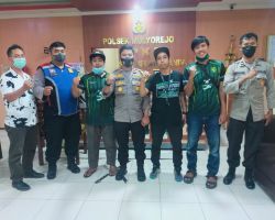 Jelang HUT Persebaya Ke 95 Kapolsek Mulyorejo Dapat Kunjungan Brigade Bonek