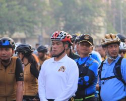 Semarak Hari Bhayangkara ke-76, Tidak Kurang dari 2000 Peserta ikuti Fun Bike yang Digelar Polrestabes Surabaya