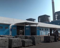 Dukung Kampung Nelayan Maju, PLN Perkenalkan Paving dan Batako yang Lebih Kuat Berbahan FABA