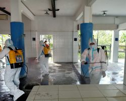 Polres Batu Lakukan Penyemprotan Disinfektan Serentak Cegah Wabah PMK