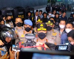 Polisi Berhasil Jemput MSAT di Pesantrennya