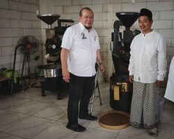 Ketua DPD RI: Pengolahan Kopi Ponpes Al-Hasan 1 Jember Wujud Ekonomi Pancasila