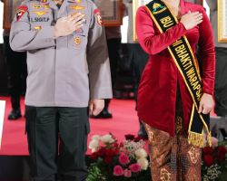 Kapolri Minta Polwan Raih Lagi Kepercayaan Masyarakat Lewat Pendekatan Humanis