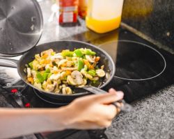 PLN Batalkan Program Kompor Listrik