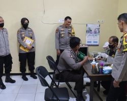 Beri Tali Asih, Kapolres Batu Kunjungi Bripda Fresha Anggota Korban Tragedi Kanjuruhan