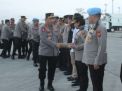 Kapolres Bandara Ngurah Rai Dampingi Kapolda Bali Sambut Kedatangan Kapolri Melalui Base Ops