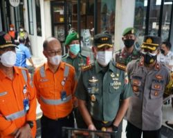 Kapolsek Tambaksari Hadiri Vaksin Boster Dosis 3 di ST Gubeng