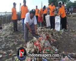 Fenomena Banjir Rob di Pesisir Sarang Bawa Tumpukan Sampah dan Hantam Jebol Dinding Penahan