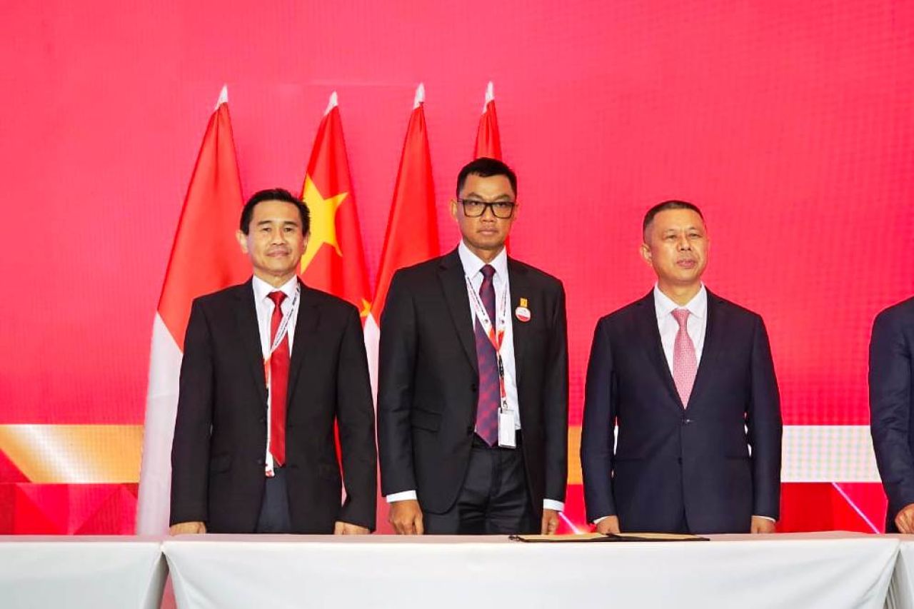 Wujudkan Misi Investasi, Presiden Jokowi Saksikan Kesepakatan Kerja Sama PLN dengan 9 Perusahaan di
