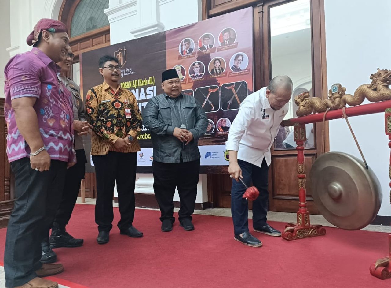 Ketua Tosan Aji Dampingi Ketua DPD RI Pameran Keris Pusaka Tosan Aji Reinkarnasi Majapahit