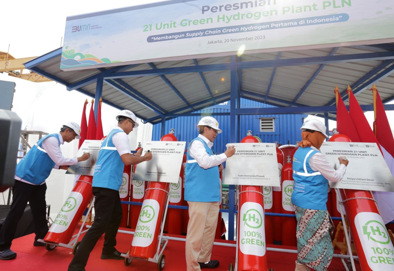 Terbanyak di Asia Tenggara! PLN Resmikan 21 Unit Green Hydrogen Plant, Mampu Produksi Hingga 199 Ton