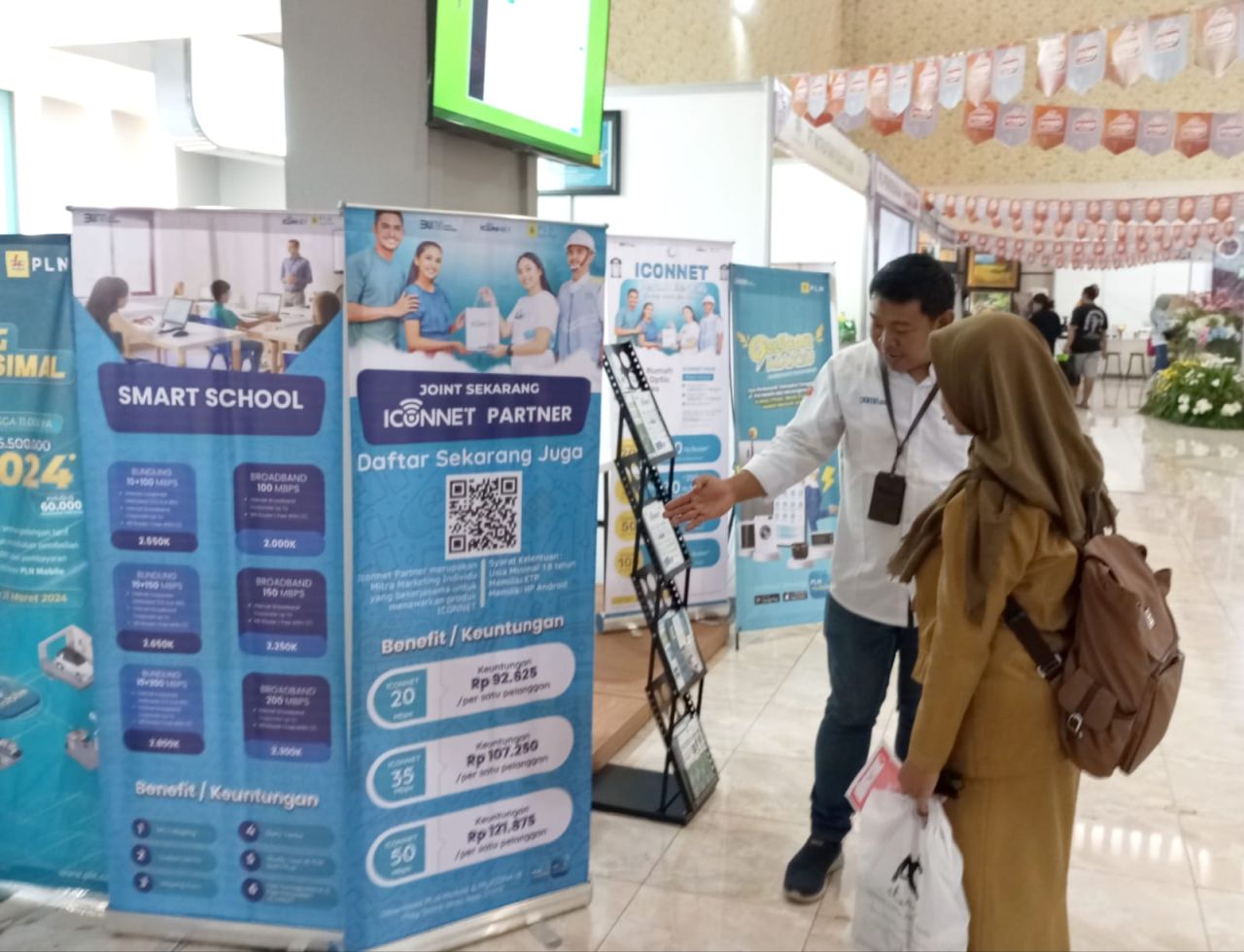 Perkenalkan Iconnet dan Smart School, PLN Icon Plus dan PLN UP3 Jember Hadir di JOGED Expo
