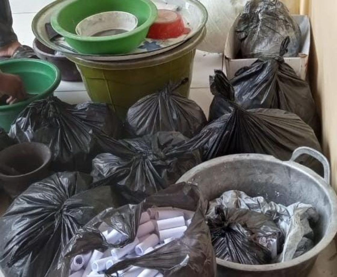 Pernyataan Polres Pamekasan Saat Gelar Operasi Pekat Semeru 2024 Berhasil Mengamankan Bahan Peledak Mercon di 3 TKP