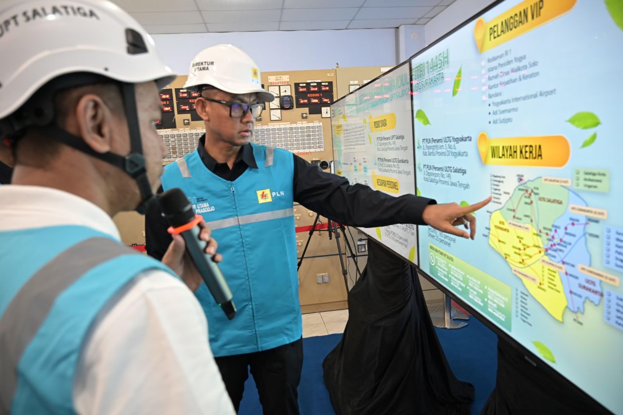 Kunjungi GITET 500 kV Pedan, Dirut PLN Pastikan Kesiapan Sistem Kelistrikan Jawa-Madura-Bali Untuk Layani Lebaran
