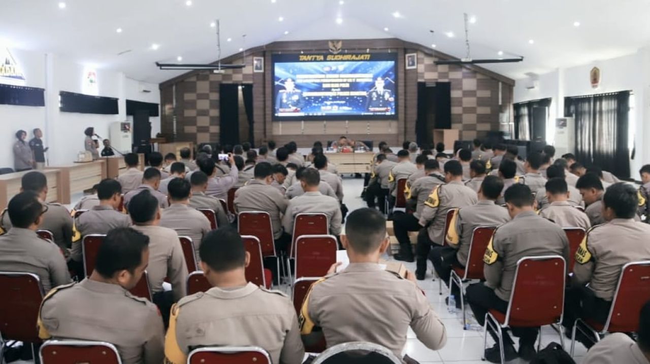 Polres Magetan Tingkatkan Kemampuan Bhabinkamtibmas Gelar Pelatihan Siskom