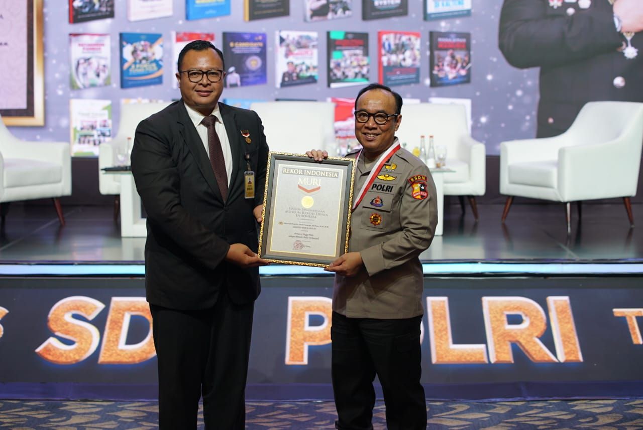 Bedah Buku As SDM Pol, Meritokrasi Jabatan Fungsional Lingkungan Polri guna Mewujudkan SDM Unggul
