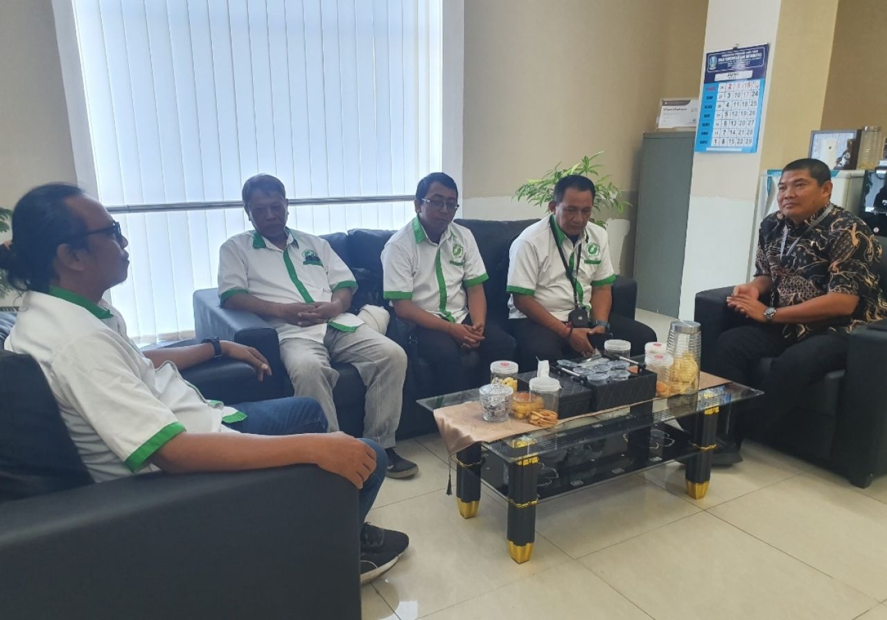 Diskominfo Jatim Terima Usulan AWS Untuk Tingkatkan Informasi Di Berbagai Platform. 