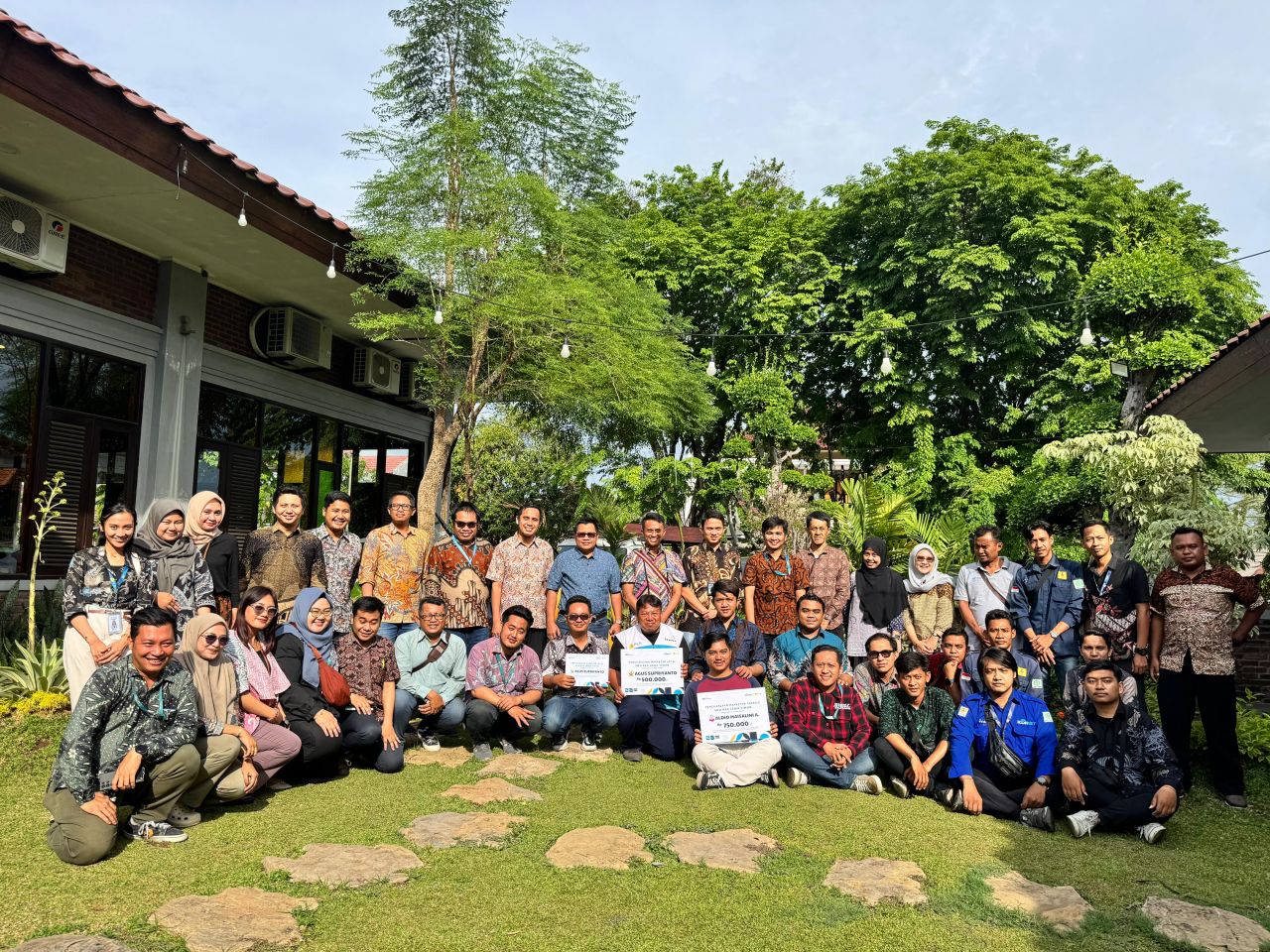 PLN Icon Plus Perkuat Pemasaran ICONNET lewat Sharing Session Mitra Marketer Jatim