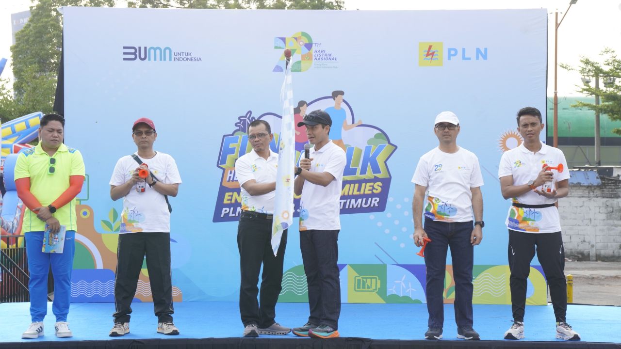 PLN Icon Plus Bareng PLN Group Jawa Timur Semarakkan Fun Walk HLN ke-79 Bertajuk "Energy for Familie