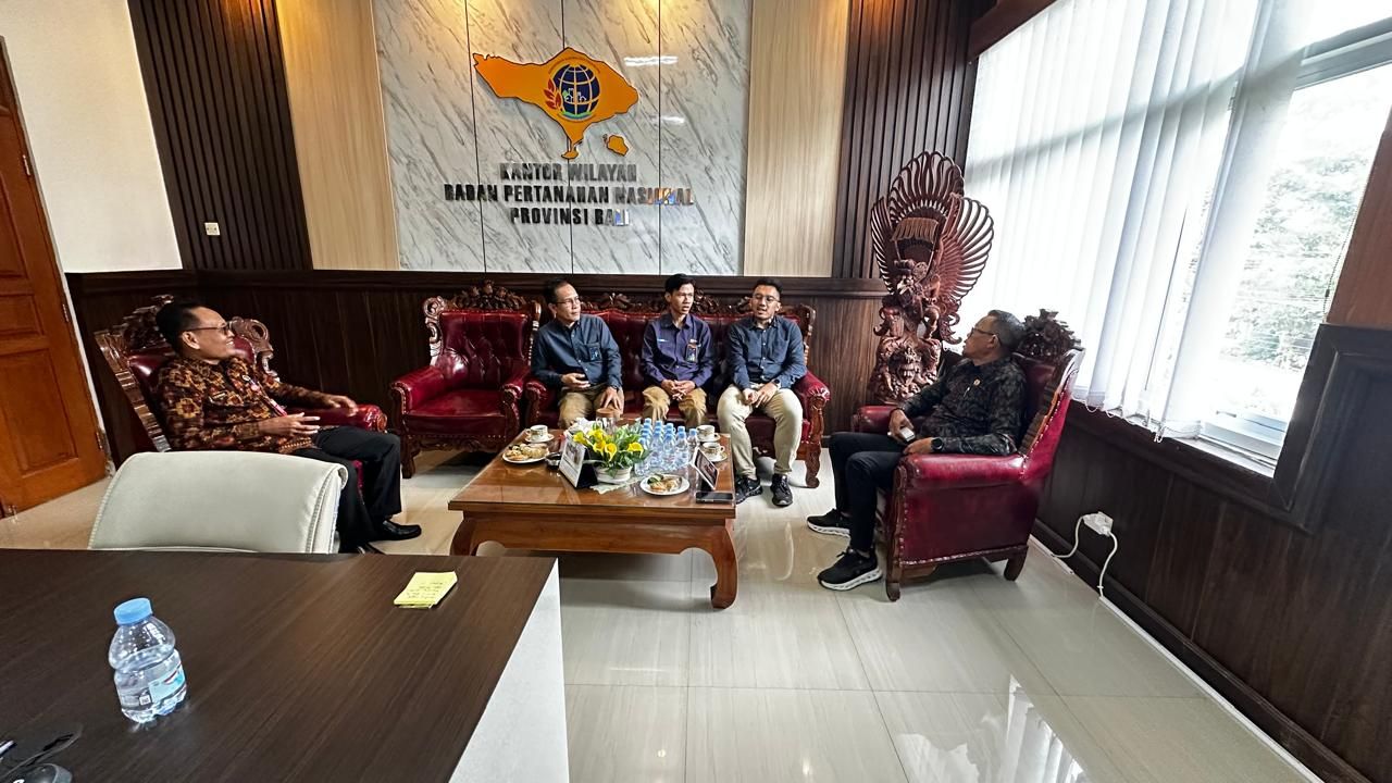 Jelang Hari Lahir Pancasila PT PLN (Persero) UIP JBTB Perkuat Sinergi dengan Kantor Wilayah BPN Bali