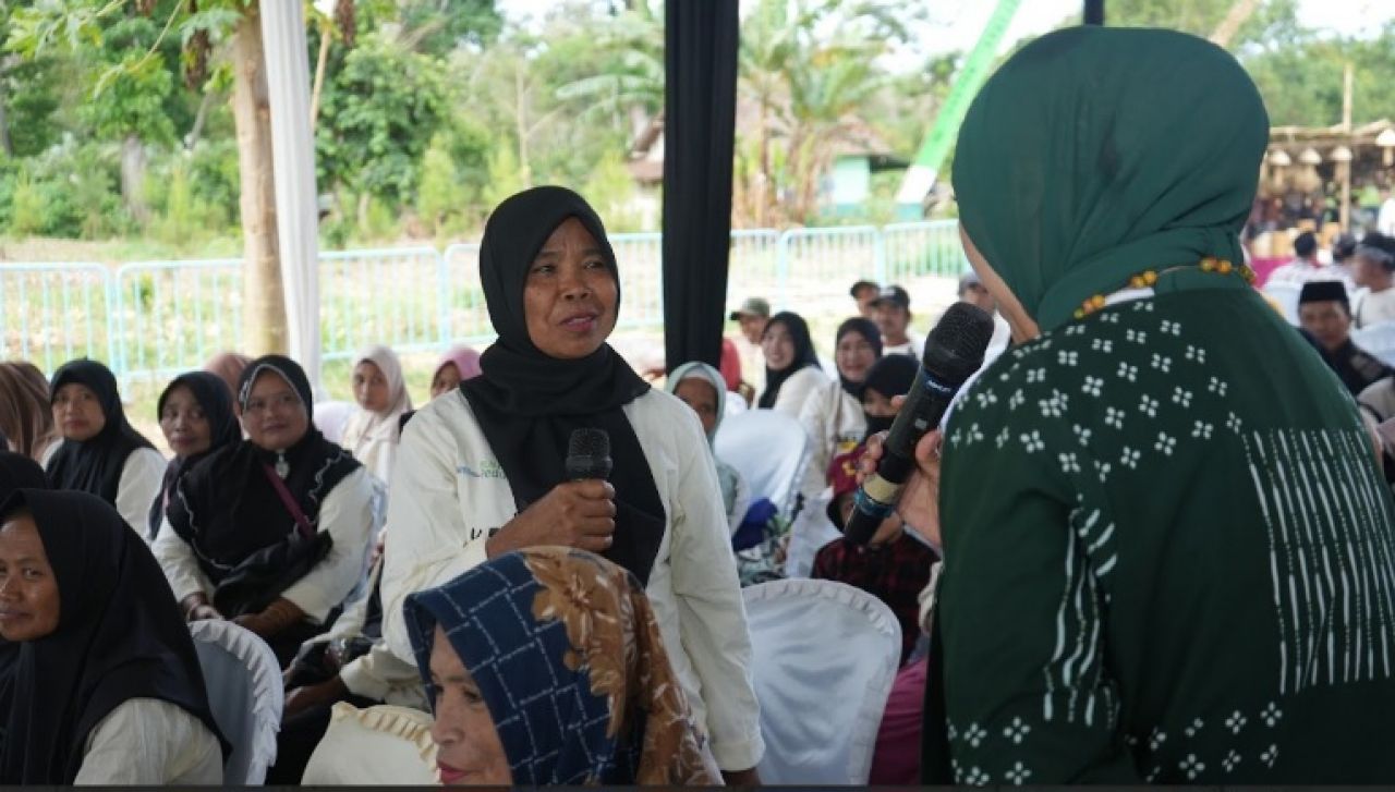 Pada Momen Hari Pahlawan, PLN UIP JBTB Dukung Sekolah Rakyat Kampoeng Batara Tingkatkan Literasi Des