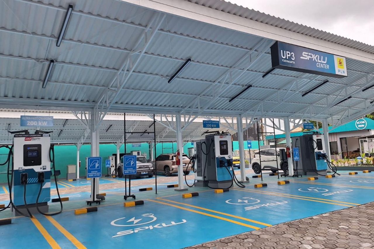 Listrik untuk rakyat, PLN Hadirkan SPKLU Center Pertama di Yogyakarta, Beri Kemudahan Bagi Pengguna EV