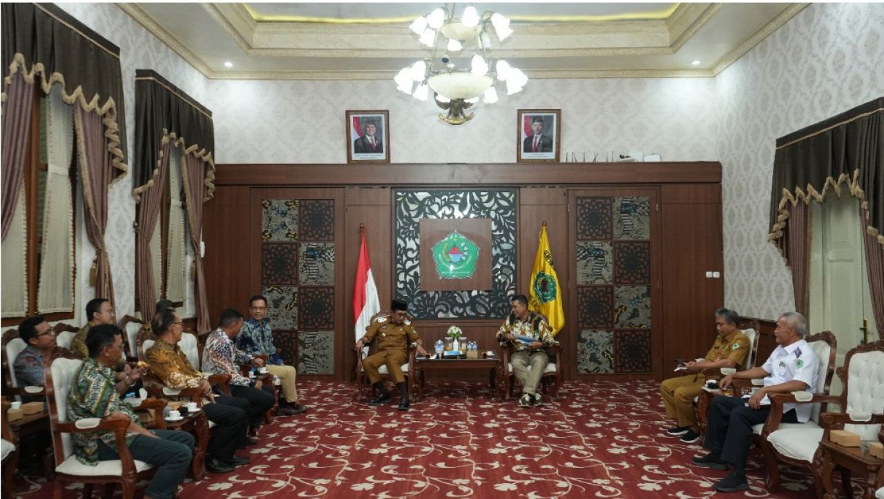 Listrik untuk rakyat, PLN UIP JBTB dan Pemkab Pamekasan Perkuat Sinergi Dukung Transisi Energi dan Penerapan ESG