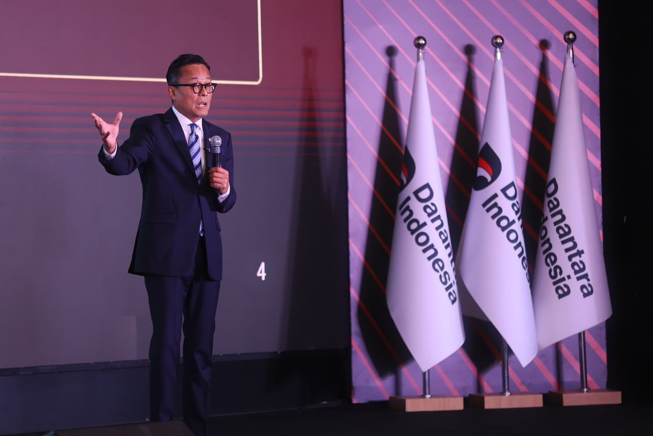 Momentum Hari Kesaktian Pancasila, PLN Raih Sector Champion dan Runner Up CX100 Award 2026