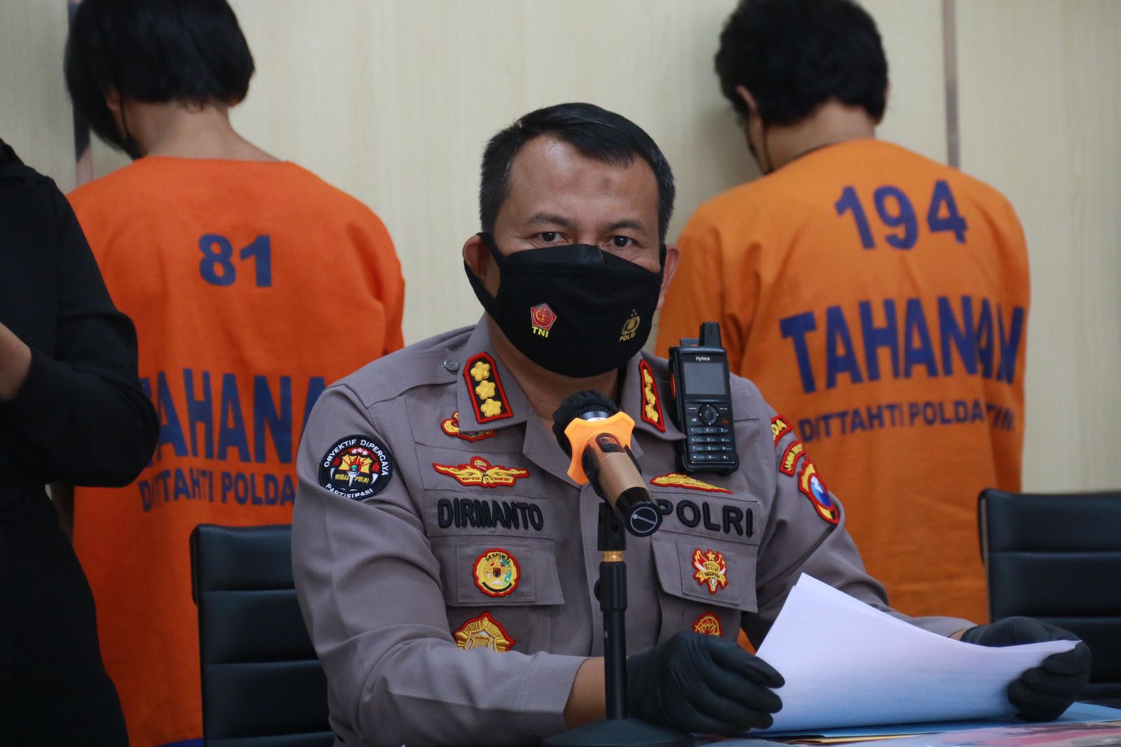 Ditreskrimum Polda Jatim Tetapkan 5 Orang Tersangka 1 DPO, Kasus Mafia Bola Liga 3