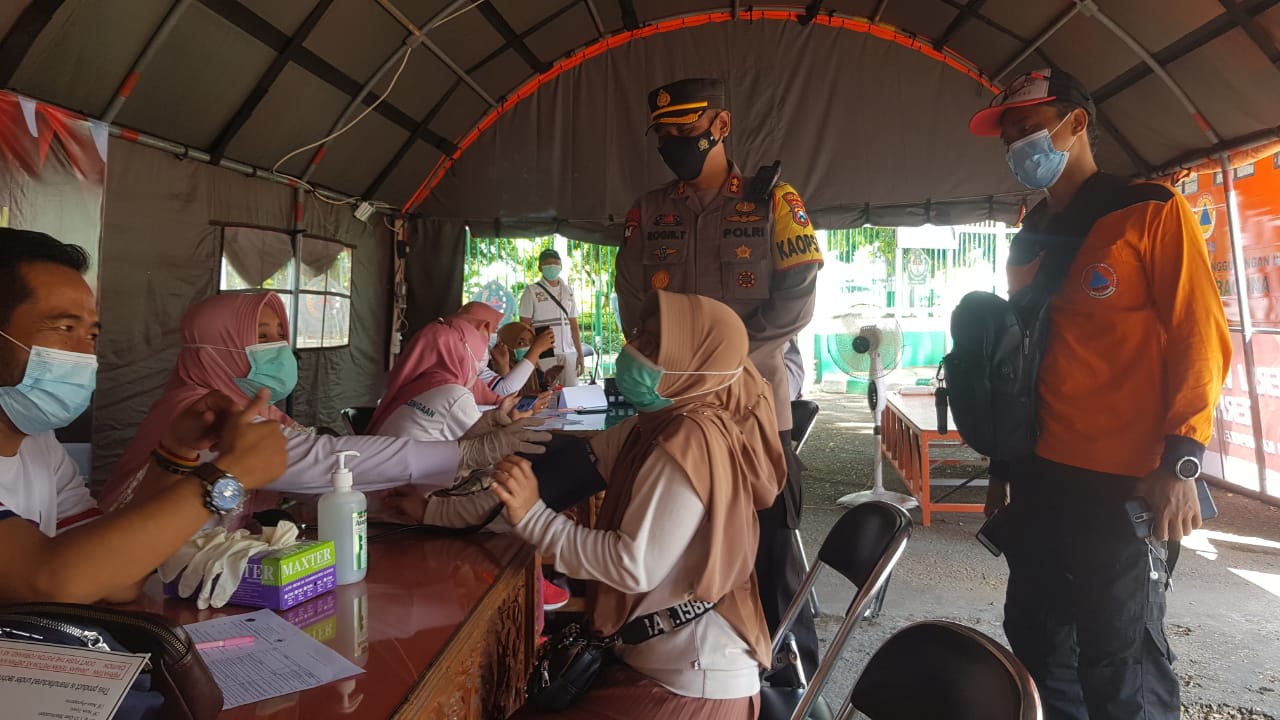Sukseskan Herd Immunity Polres Pamekasan Gelar Vaksinasi Terpadu